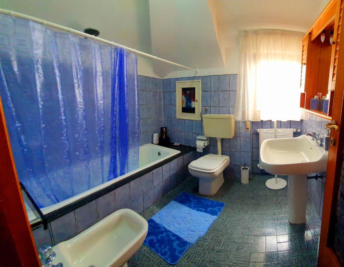 阿韦扎诺La Casa Di Loryanne公寓 外观 照片